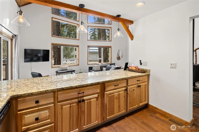 Property photo for 81 Spruce Lane, Ronald photo 17
