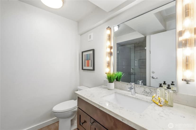 Property photo for 16 Wembley Lane, Mercer Island photo 30