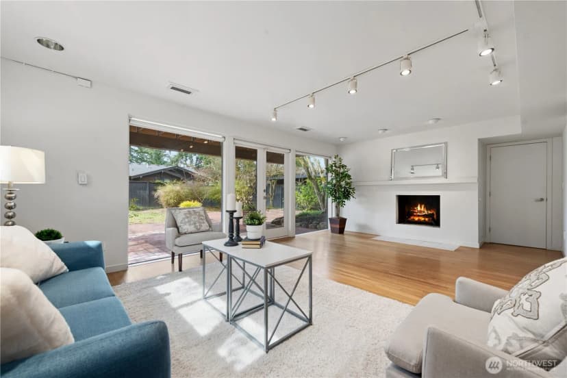 Property photo for 16 Wembley Lane, Mercer Island photo 20