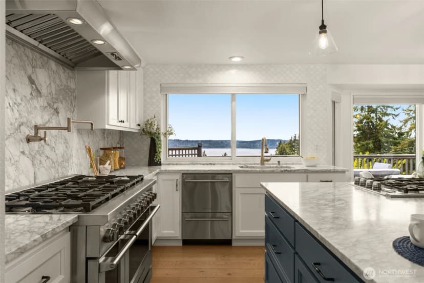 Property photo for 8412 54th Avenue W, Mukilteo photo 9