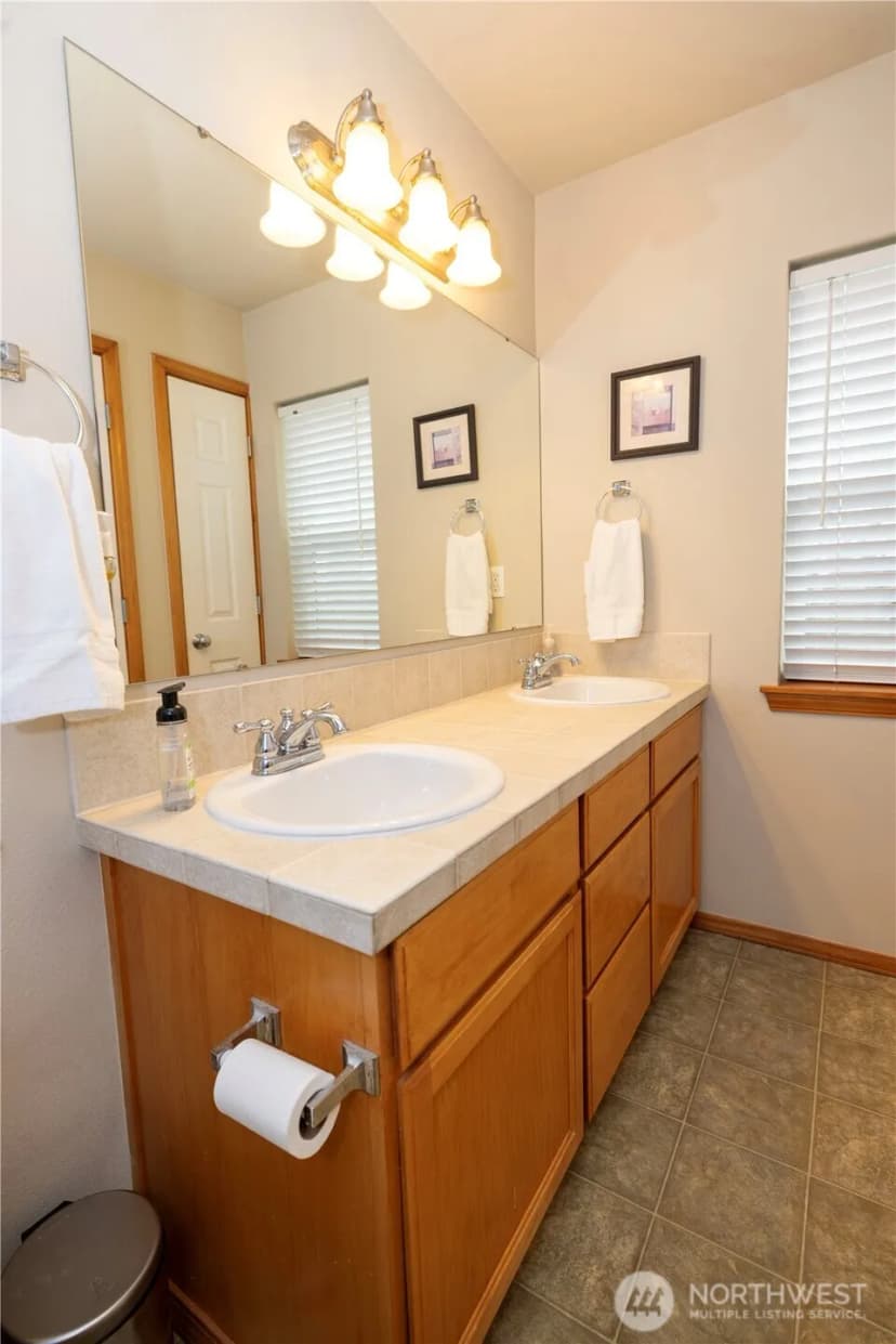 Property photo for 11556 Se 170th Court, Renton photo 17