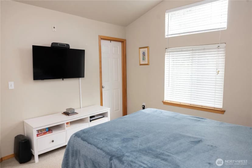 Property photo for 11556 Se 170th Court, Renton photo 13