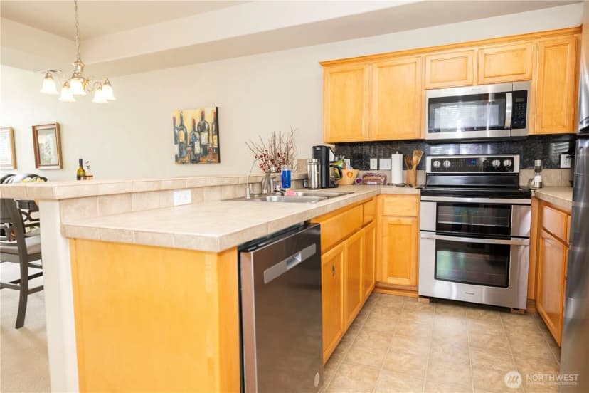 Property photo for 11556 Se 170th Court, Renton photo 11