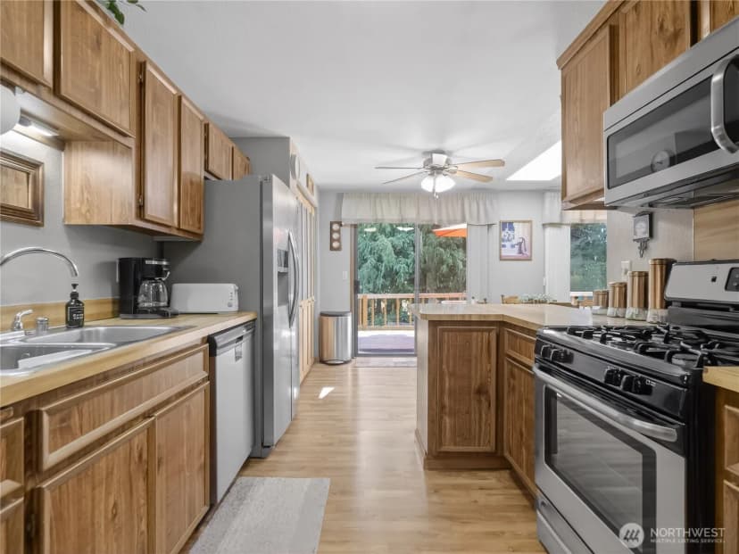 Property photo for 19207 78th Street E, Bonney Lake photo 16