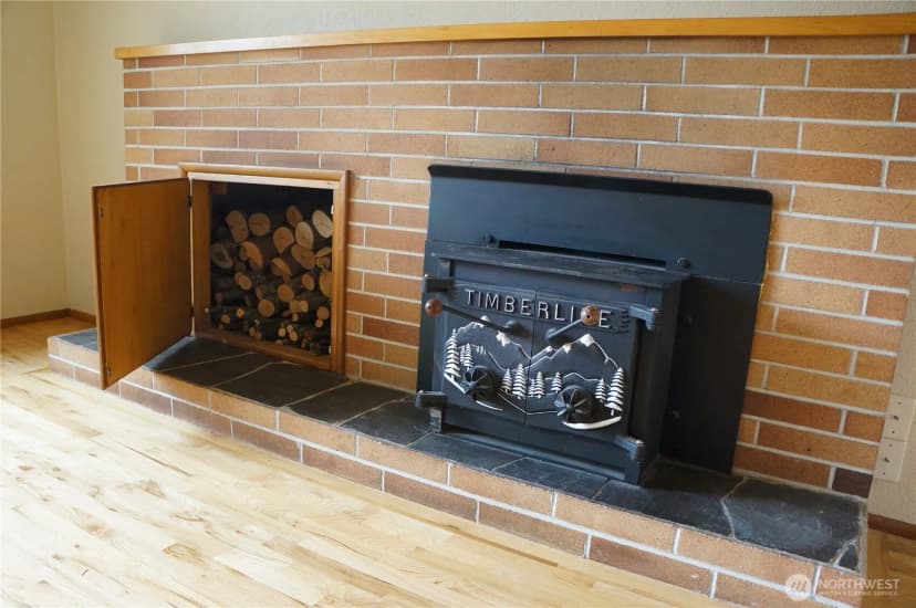 Property photo for 12019 Bingham Ave E, Tacoma photo 5