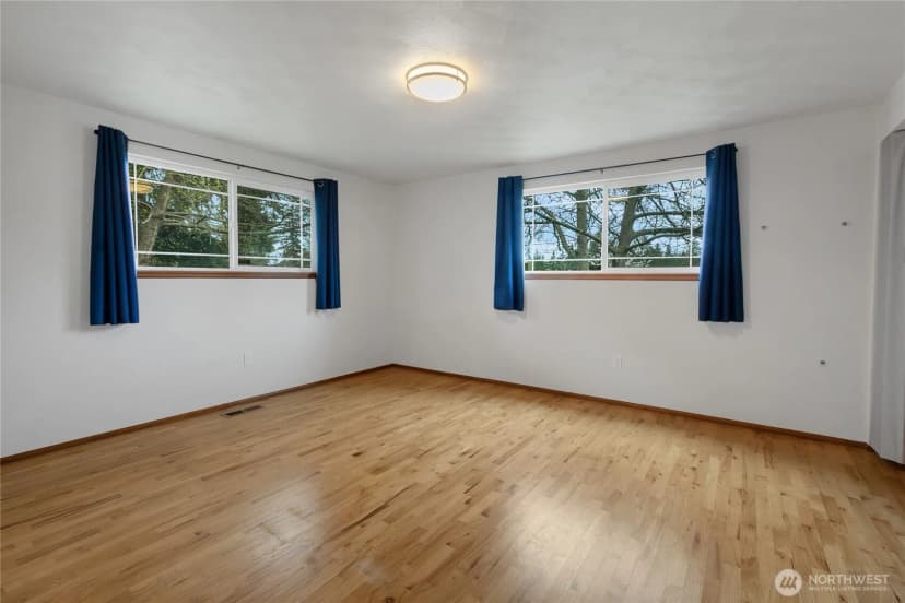 Property photo for 12019 Bingham Ave E, Tacoma photo 23