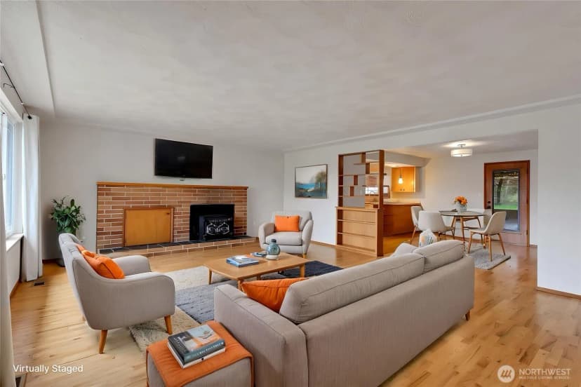 Property photo for 12019 Bingham Ave E, Tacoma photo 3