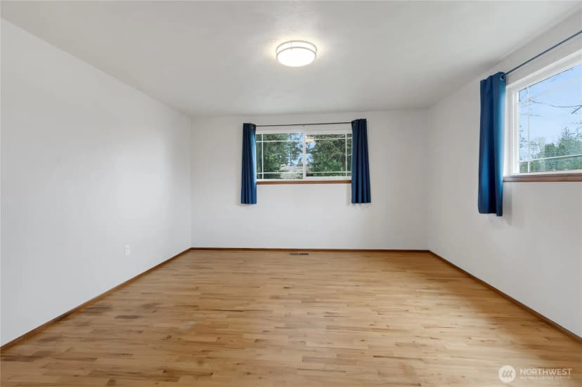 Property photo for 12019 Bingham Ave E, Tacoma photo 27