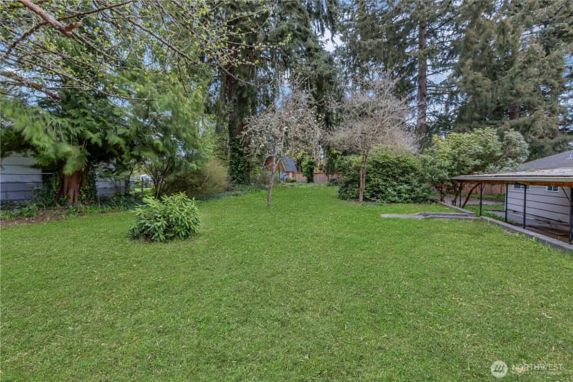 Property photo for 12019 Bingham Ave E, Tacoma photo 37