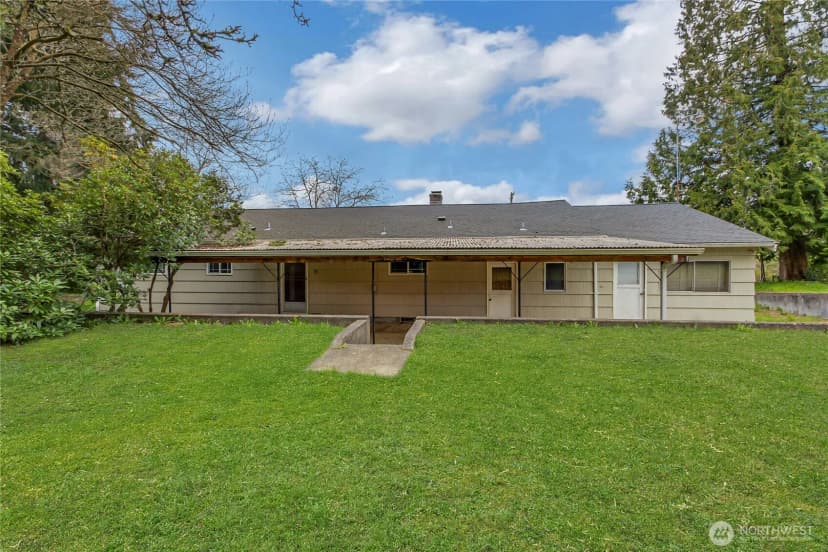 Property photo for 12019 Bingham Ave E, Tacoma photo 36