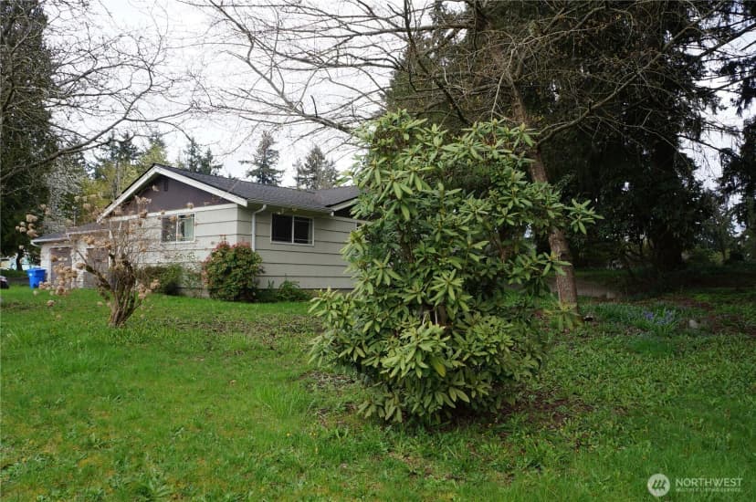Property photo for 12019 Bingham Ave E, Tacoma photo 38