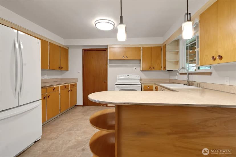 Property photo for 12019 Bingham Ave E, Tacoma photo 13
