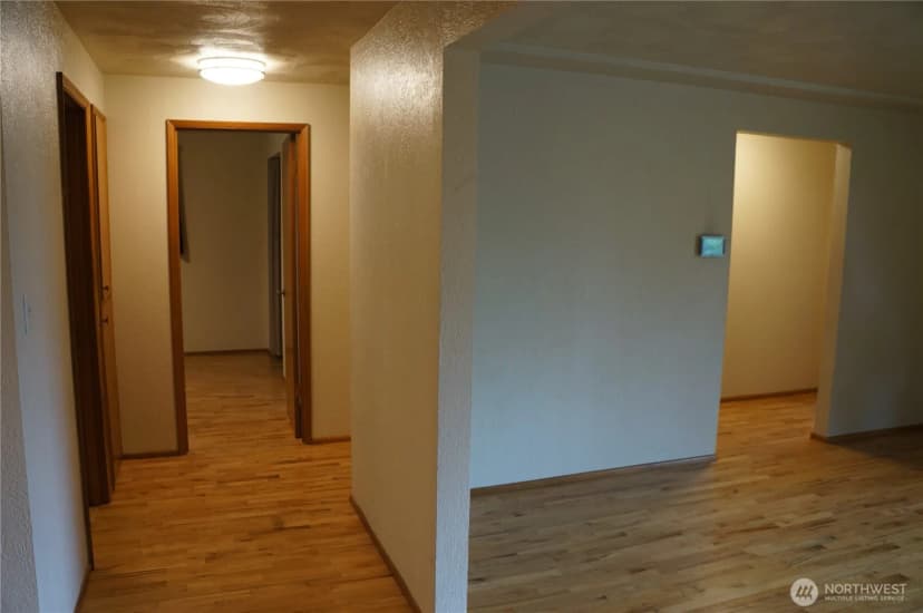 Property photo for 12019 Bingham Ave E, Tacoma photo 17