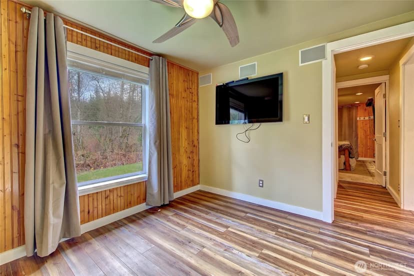 Property photo for 35379 North Shore Drive, Mount Vernon photo 28