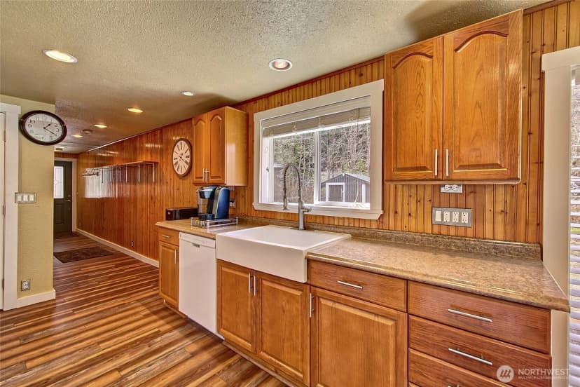 Property photo for 35379 North Shore Drive, Mount Vernon photo 17