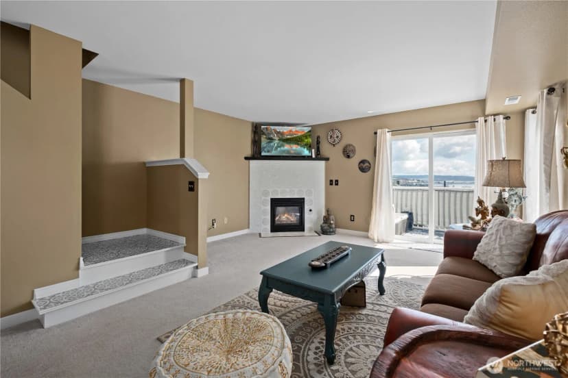 Property photo for 30875 State Route 20 #b1, Oak Harbor photo 12