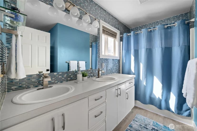 Property photo for 30875 State Route 20 #b1, Oak Harbor photo 16