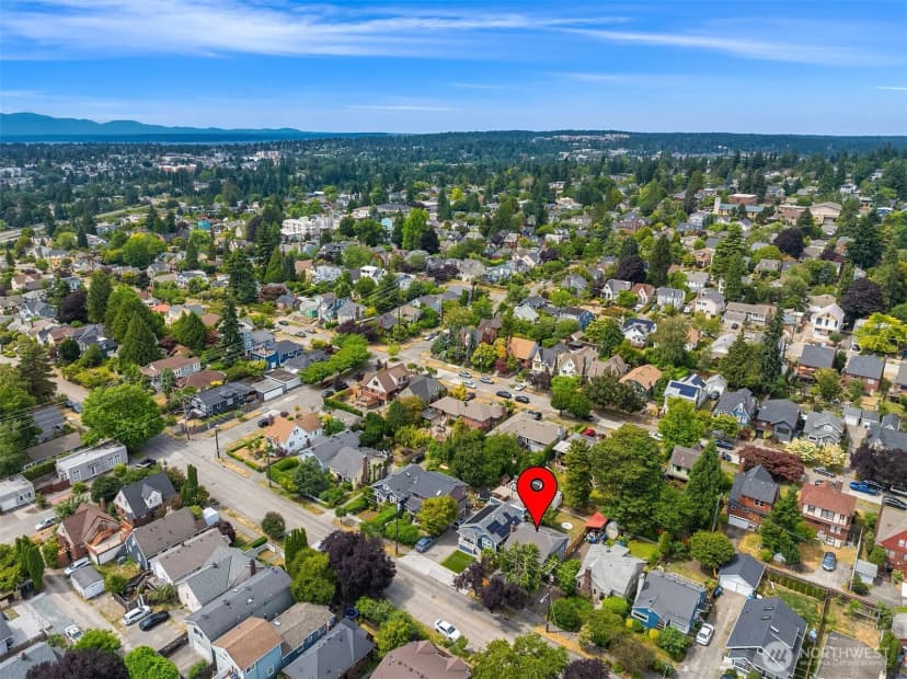 Property photo for 826 Ne 80th Street, Seattle photo 39
