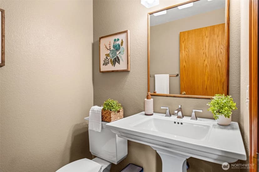 Property photo for 2204 Sw 308th Street, Federal Way photo 14
