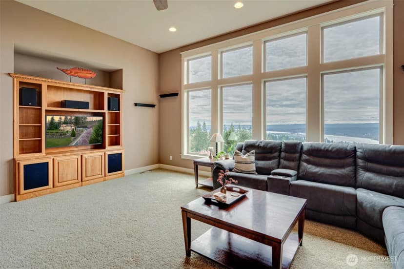 Property photo for 178 Discovery Drive, Kalama photo 10