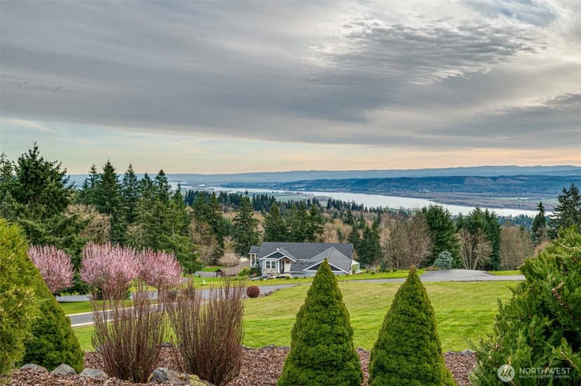 Property photo for 178 Discovery Drive, Kalama photo 34