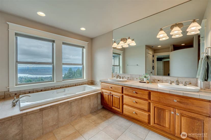 Property photo for 178 Discovery Drive, Kalama photo 15