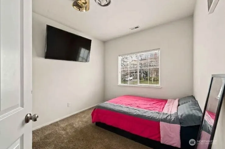 Property photo for 12902 81st Avenue Ct E, Puyallup photo 4