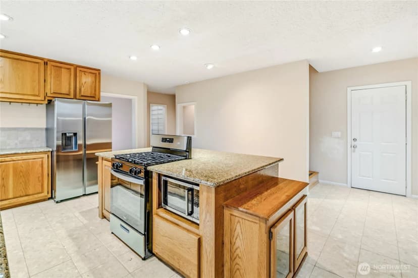 Property photo for 558 Sw 298th Street, Federal Way photo 8