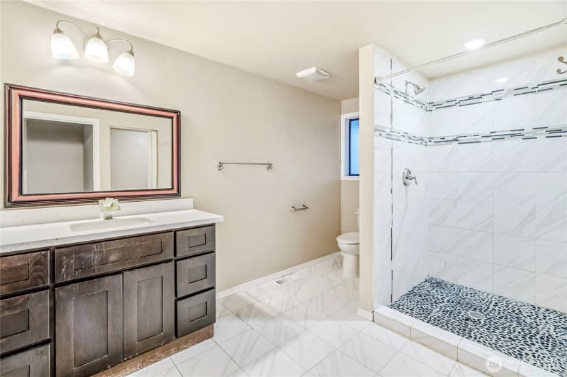 Property photo for 558 Sw 298th Street, Federal Way photo 15