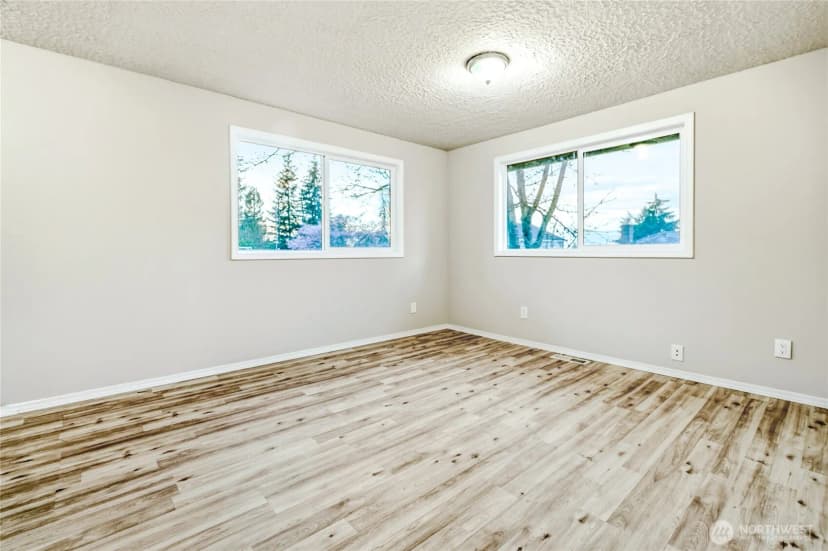 Property photo for 558 Sw 298th Street, Federal Way photo 11