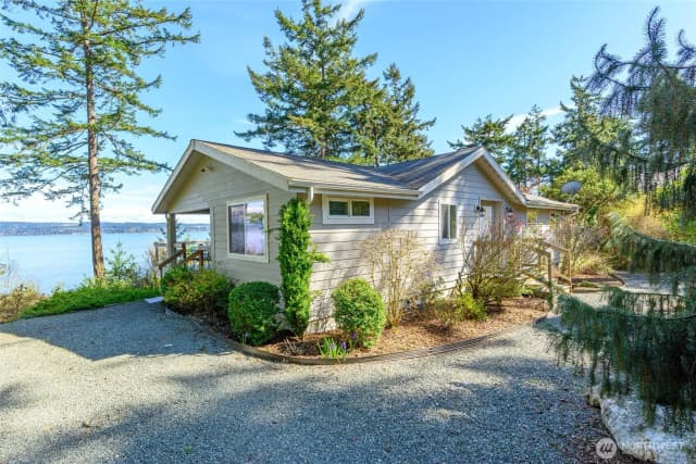 Property photo for 215 S Harrington Lagoon Road, Coupeville