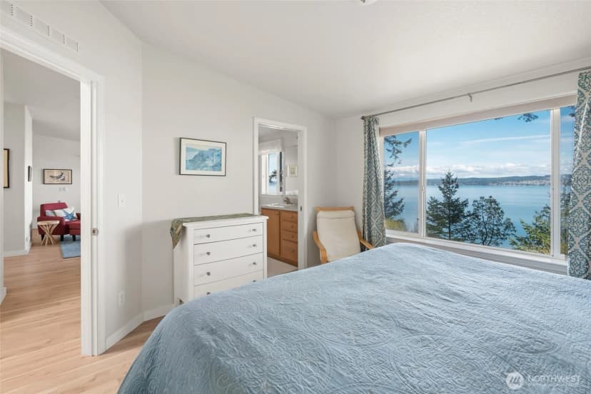 Property photo for 215 S Harrington Lagoon Road, Coupeville photo 16