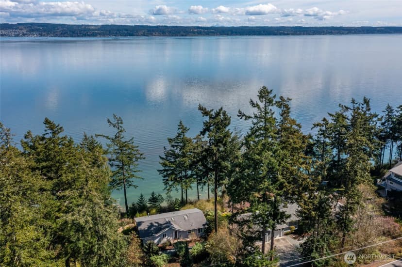 Property photo for 215 S Harrington Lagoon Road, Coupeville photo 6
