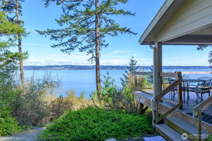 Property photo for 215 S Harrington Lagoon Road, Coupeville photo 23