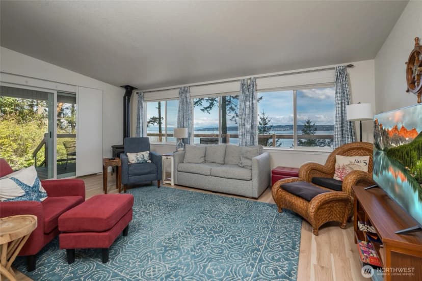 Property photo for 215 S Harrington Lagoon Road, Coupeville photo 10
