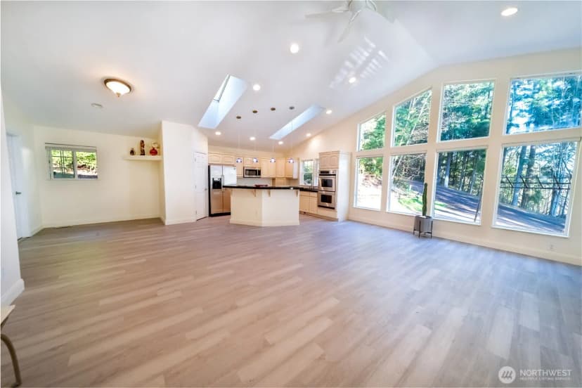 Property photo for 118 Clark Creek Road, Longview photo 12