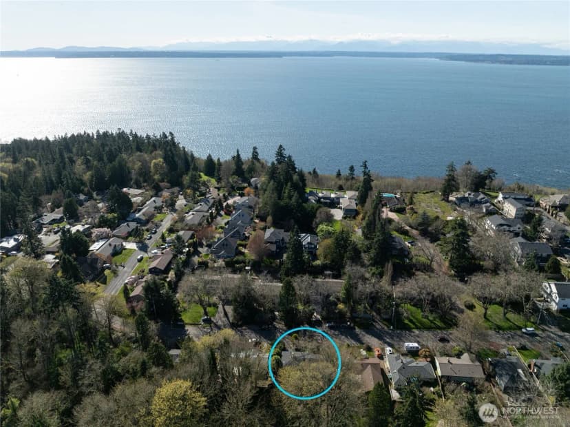 Property photo for 12018 12th Avenue Nw, Seattle photo 3