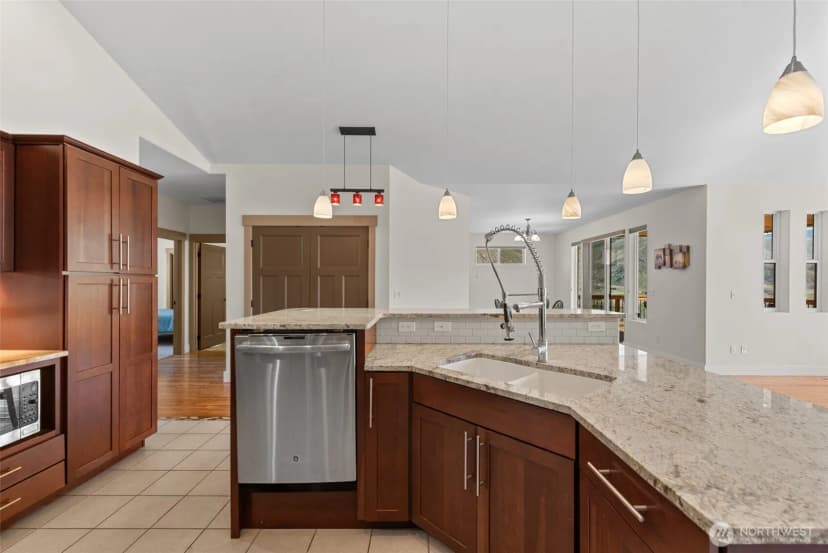 Property photo for 1024 Columbia Point, Entiat photo 14