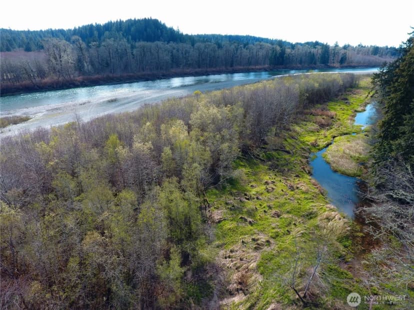Property photo for 2619 Mora Road, Forks photo 8