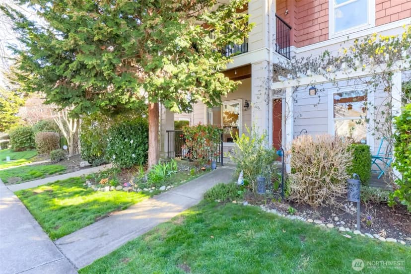 Property photo for 2166 Palisade Boulevard #a-4, Dupont