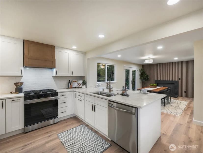 Property photo for 5031 98th Street Sw, Mukilteo photo 6