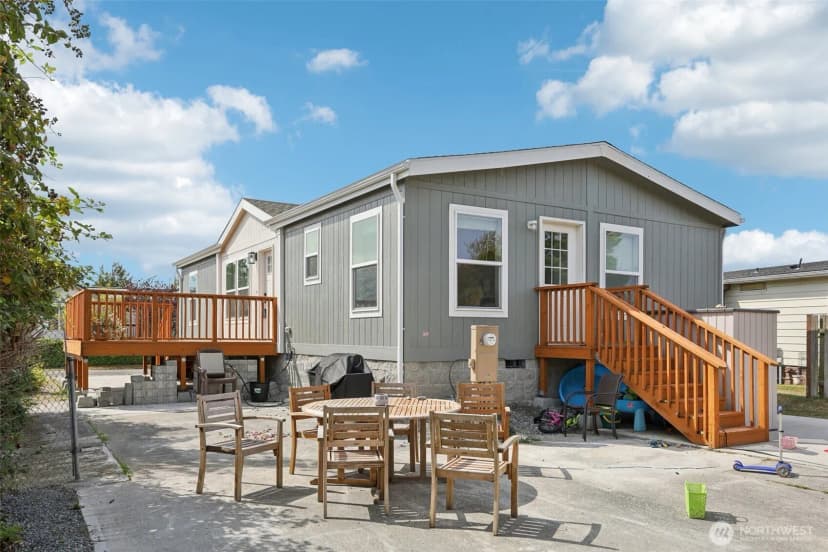 Property photo for 4604 Yorkshire Drive, Anacortes photo 20
