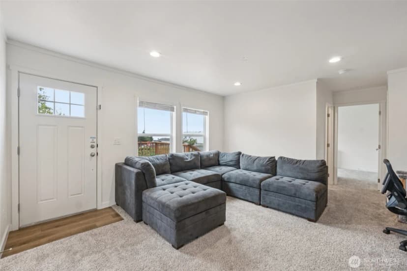 Property photo for 4604 Yorkshire Drive, Anacortes photo 4