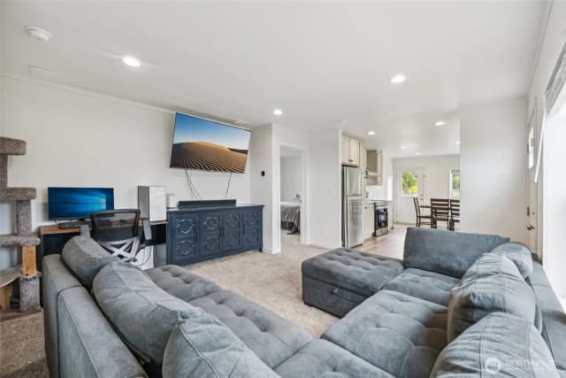 Property photo for 4604 Yorkshire Drive, Anacortes photo 5