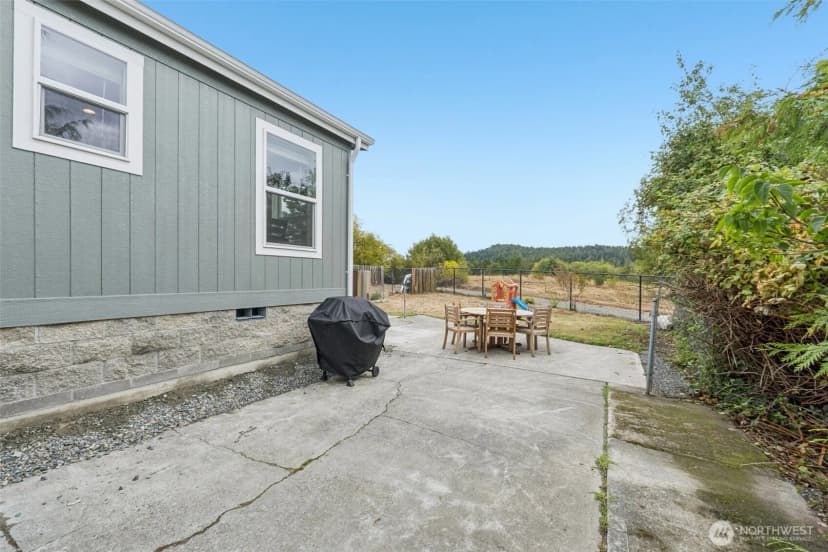Property photo for 4604 Yorkshire Drive, Anacortes photo 19