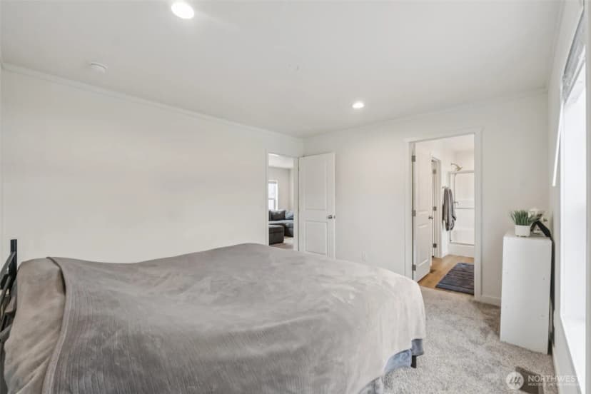 Property photo for 4604 Yorkshire Drive, Anacortes photo 11