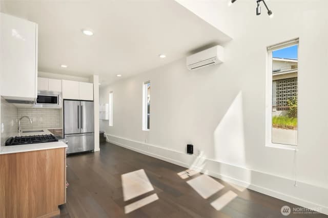 Property photo for 518 Nw Bright Street, Seattle photo 5