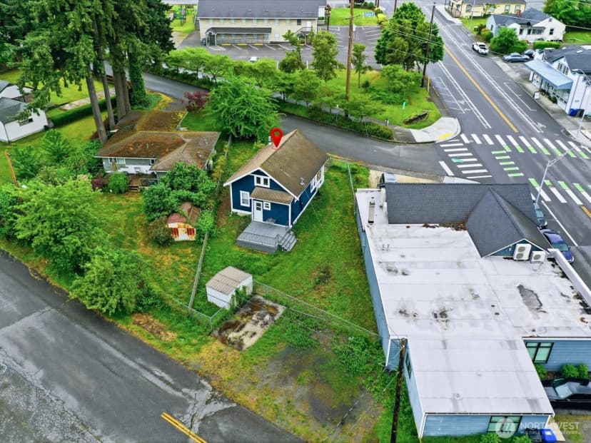 Property photo for 6807 Commercial Avenue, Everett photo 30
