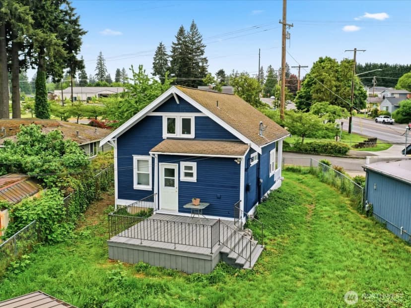 Property photo for 6807 Commercial Avenue, Everett photo 7