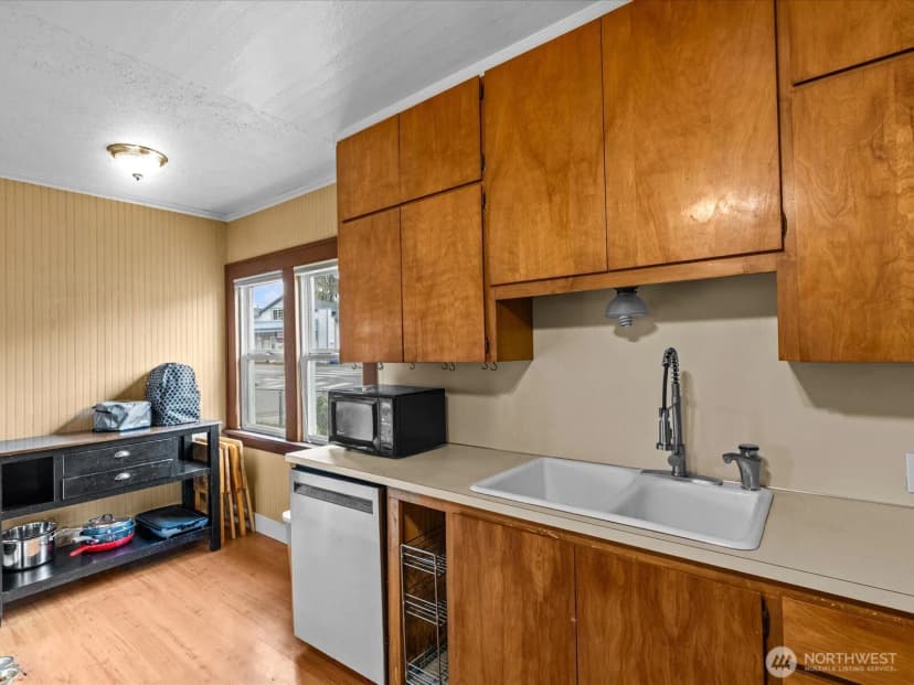 Property photo for 6807 Commercial Avenue, Everett photo 18